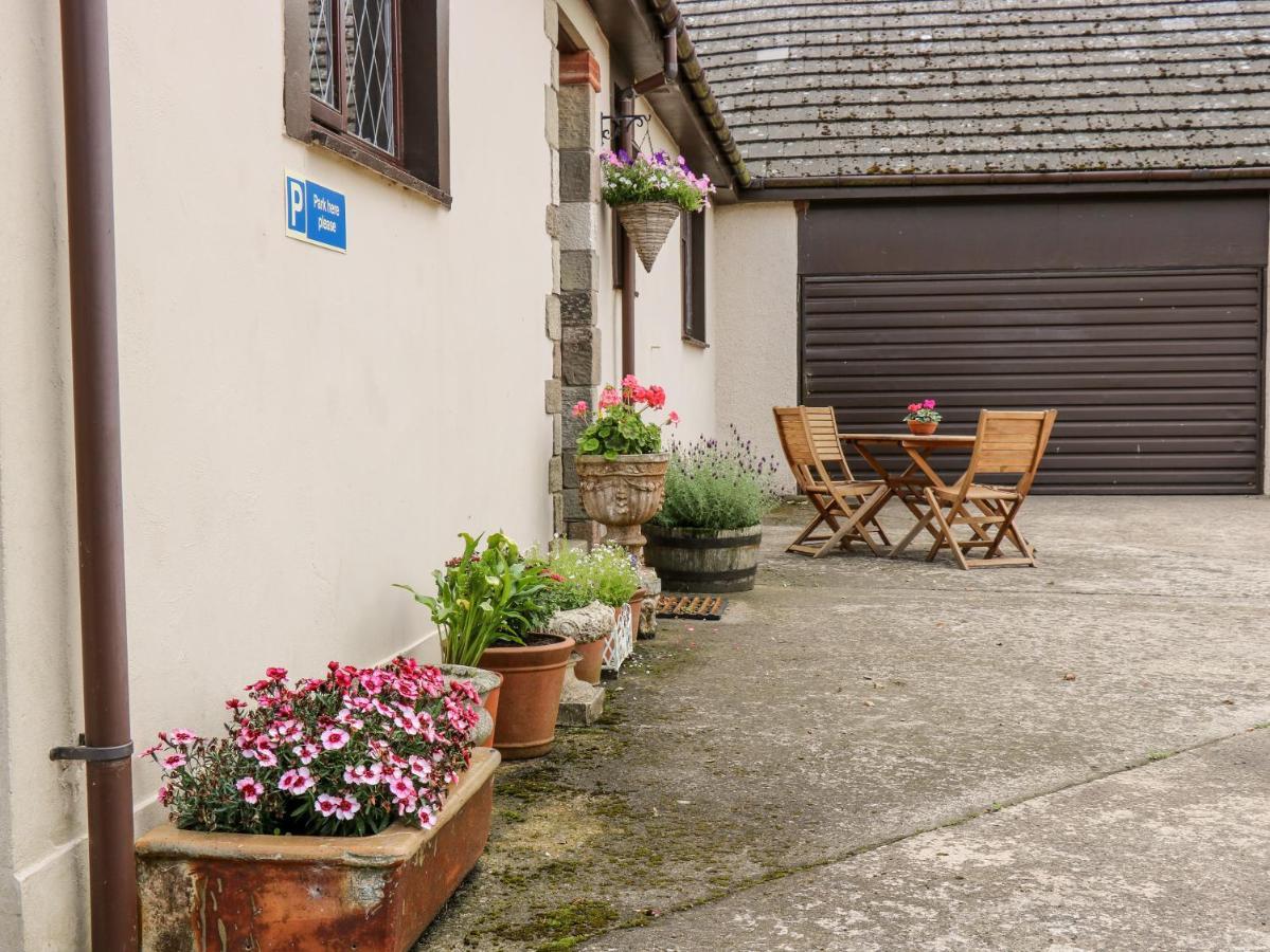 Courtyard Cottage Duns Buitenkant foto